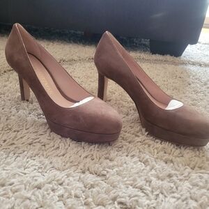 Stuart Weitzman suede heels 7 1/2
